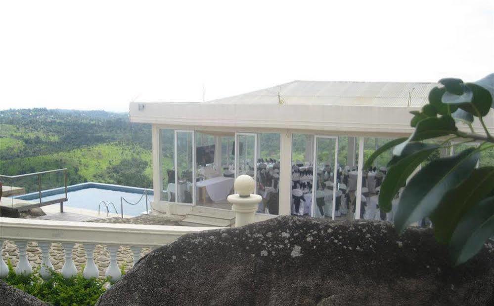 Saddle Hill Ranch Hotel Bafut ภายนอก รูปภาพ