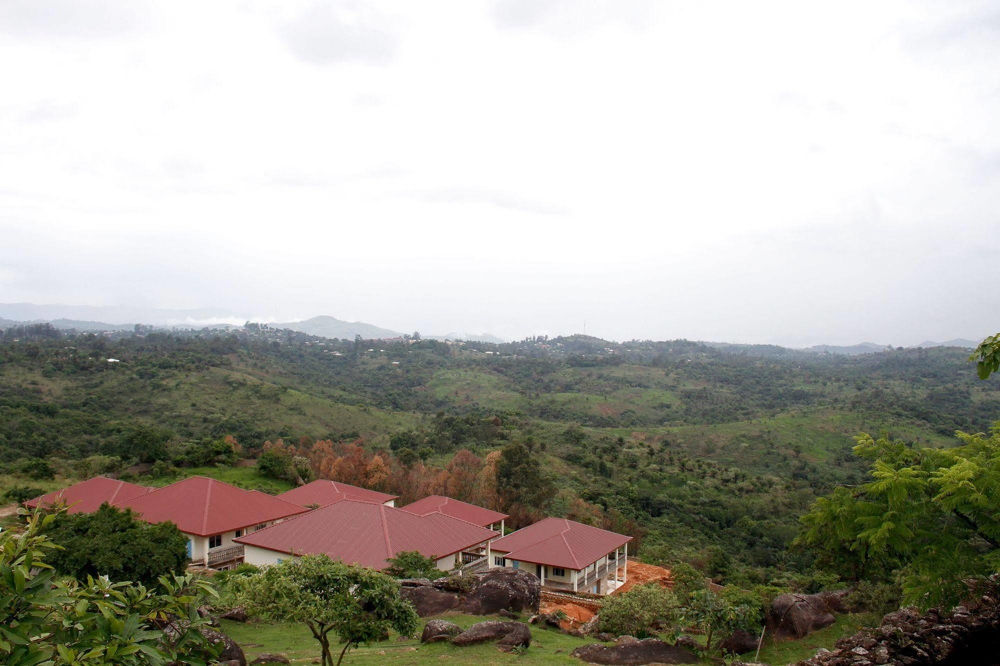 Saddle Hill Ranch Hotel Bafut ภายนอก รูปภาพ